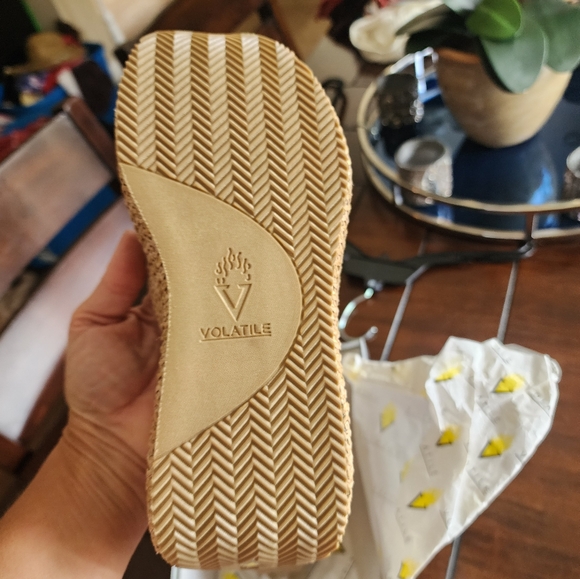 NIB Volatile Audrey Espadrille - Picture 4 of 5